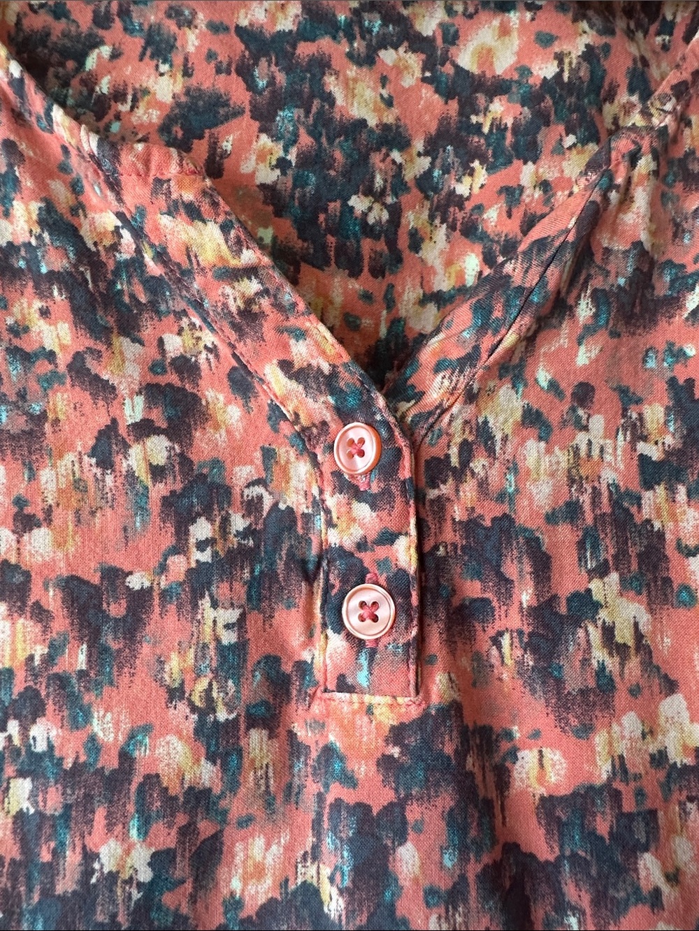 Multicolored Abstract Print Top - Picture 5 of 11